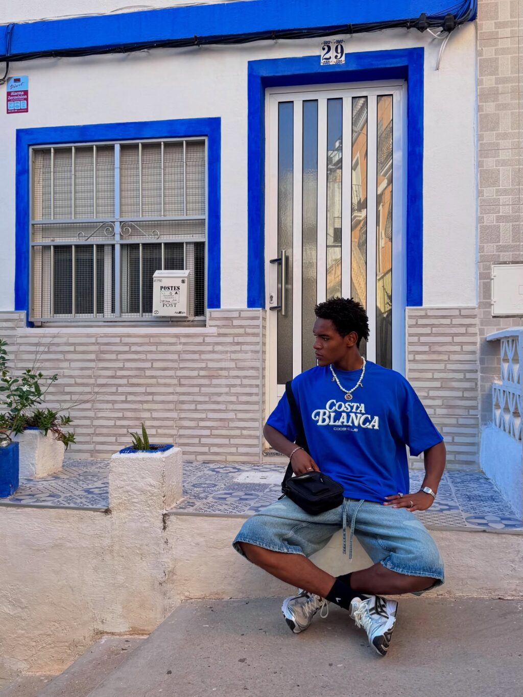 Instagram post from cod3.vlc. This post is in position 1.