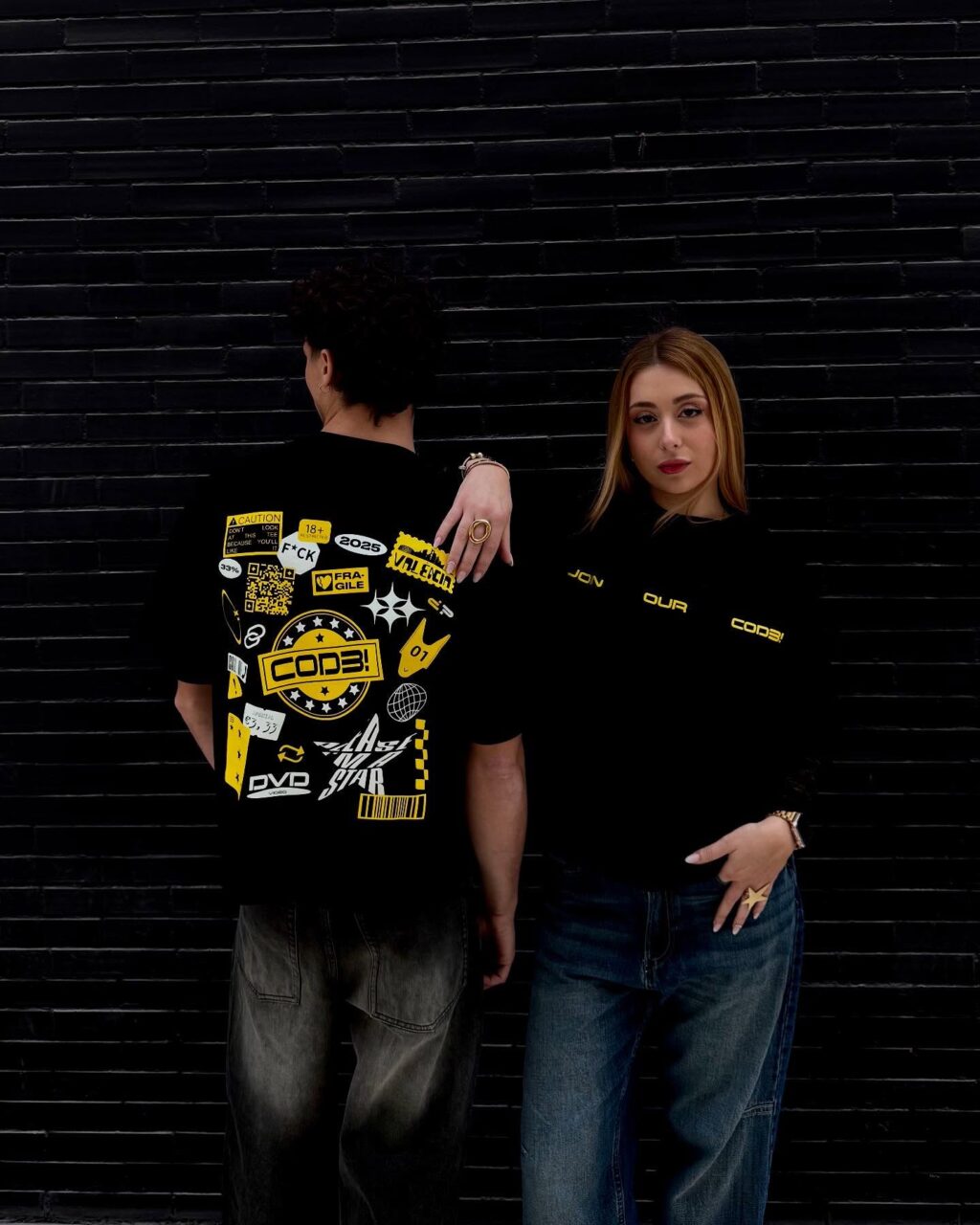 Instagram post from cod3.vlc. This post is in position 0.